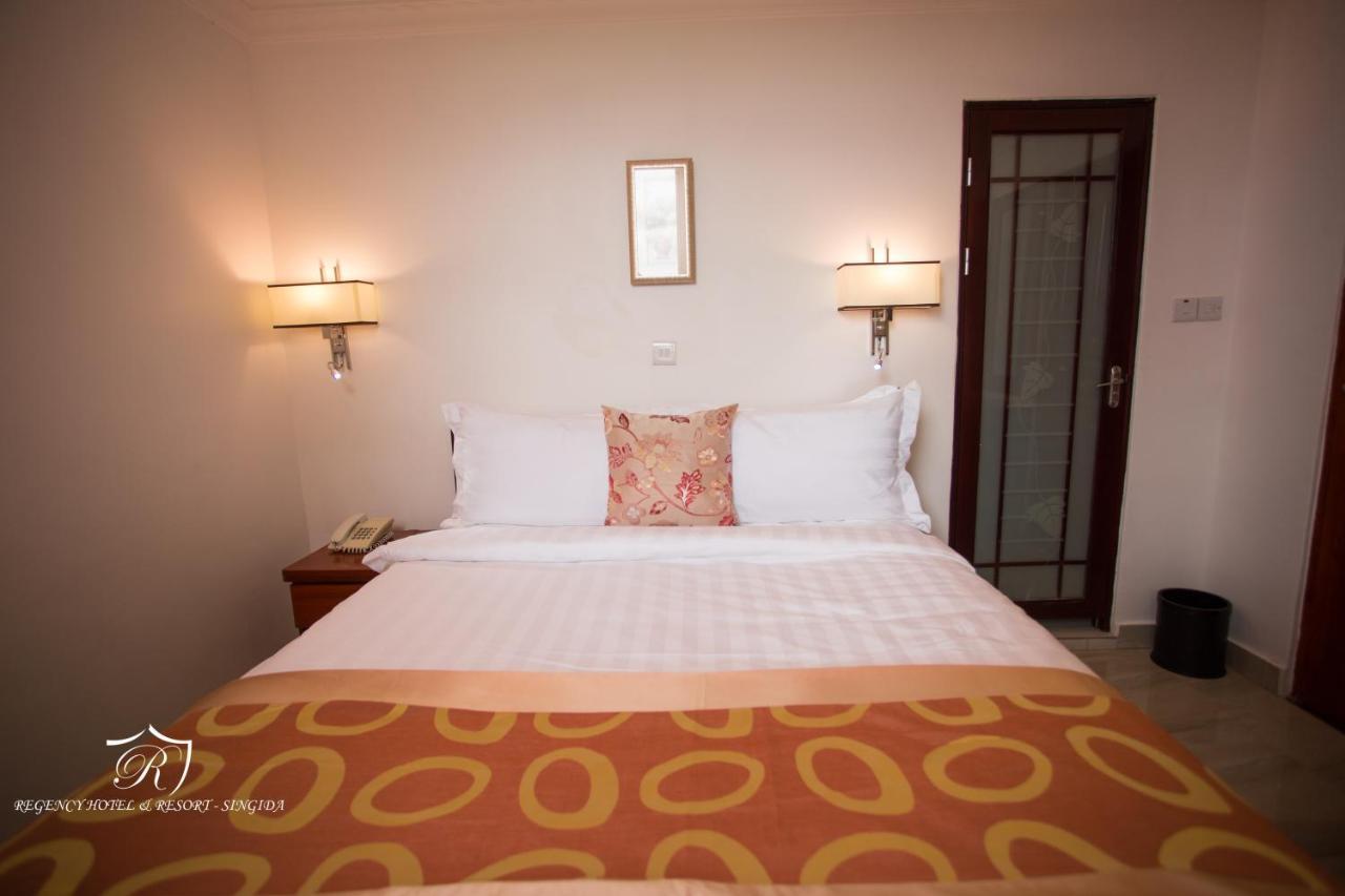 Regency Resort Singida Exteriör bild