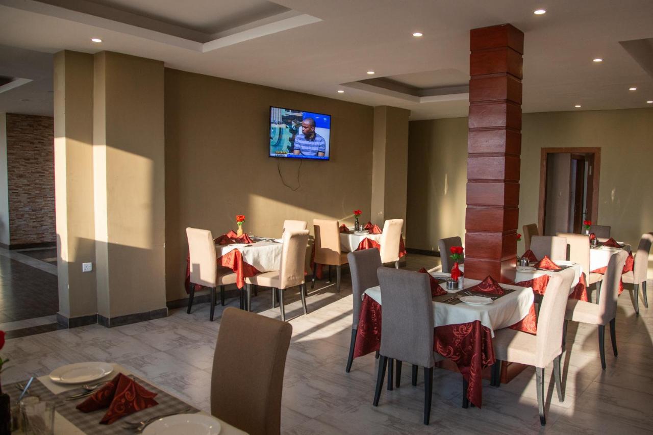 Regency Resort Singida Exteriör bild