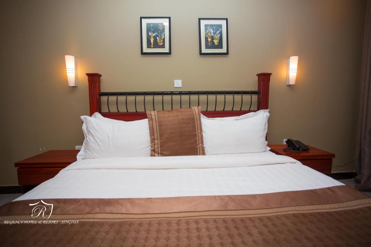 Regency Resort Singida Exteriör bild
